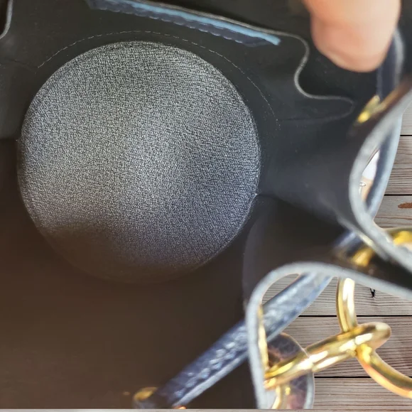 Elegant Dark Blue Italian Leather Mini Bucket Bag with Gold Hardware Women's Bag - Picture 5 of 6